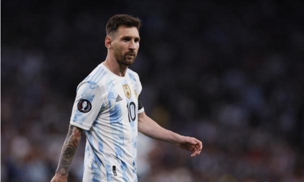 阿尔贝蒂尼：不理解孔蒂在那不勒斯发生什么